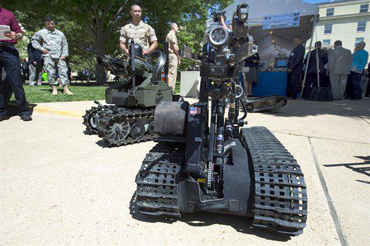 DeptofWar's tweet photo. Check out a few of the science advancements from around the services at the 1st #DoDLabDay: http://t.co/m8Sjl0pBvG http://t.co/XnGHDlsUEI