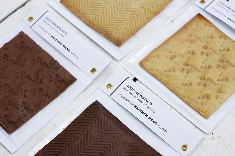 PATTERNITWEET's tweet image. PATTERN INNOVATION | EDIBLE COUTURE
Textile designs were transformed into sweet treats when m…
bit.ly/1Hn5XvV