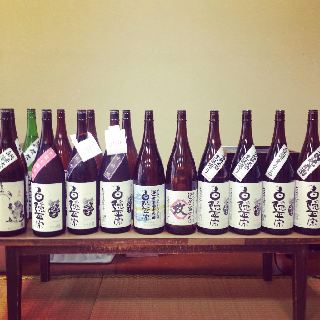 IchifortheMichi's tweet photo. New school brewer. Old school techniques. HakuinMasamune sure has flavour to savour. #shizuoka #sake #thefutureofsake http://t.co/nQz3iqwj6v