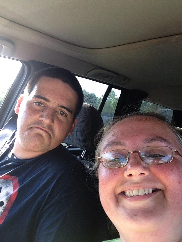 BrendaPate17's tweet photo. Walking partner this morning. #makinglifestylechanges http://t.co/2YShs7Zstg