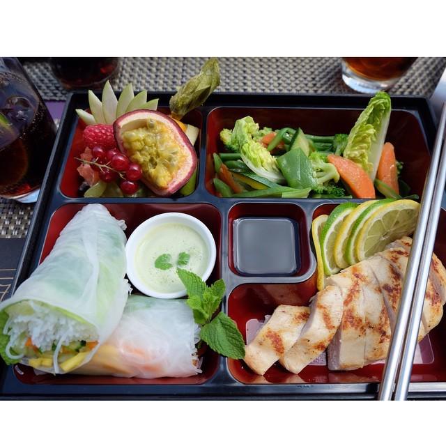 Parisianavores's tweet photo. Le Bentox de l'Hôtel Édouard VII 🍱 http://t.co/ntFK7AFnyu http://t.co/N8p9qba4fm