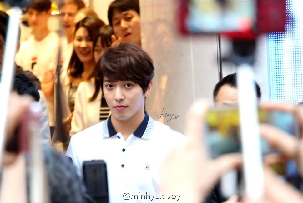 flowerJYH's tweet photo. ƳH★ #정용화 5.15 #FILA iSQUARE ⓒminhyuk_Joy
http://t.co/Quv3IFVKEM
http://t.co/qgNcbHiDSC
http://t.co/RGTVtKQV1b http://t.co/07v8wtDLeE