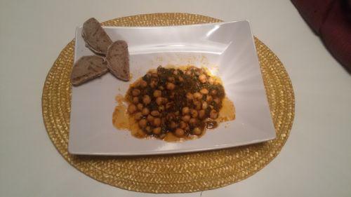 VetrinaToscana's tweet image. Il #cacciucco di ceci secondo Pieralberto Antolini, uno storico dell’alimentazione bit.ly/1GjdbCt #toscana