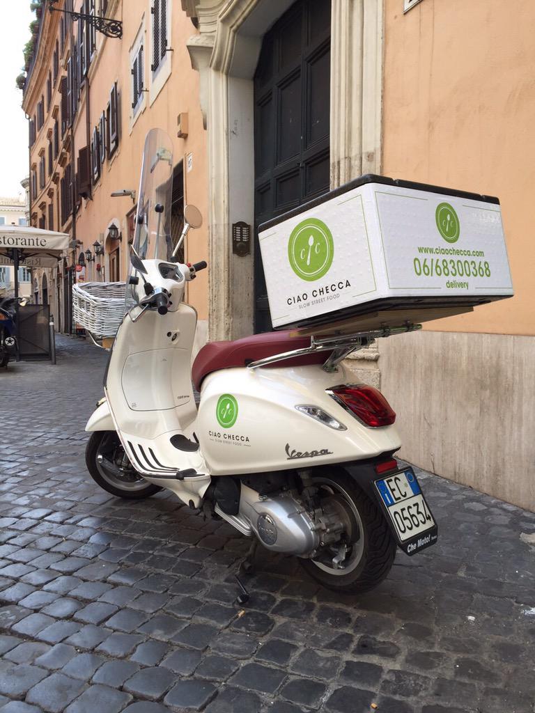 Foodies di Roma; CiaoChecca è anche a domicilio. Ordinate allo 0668300368 #delivery #streetfood #slowfood