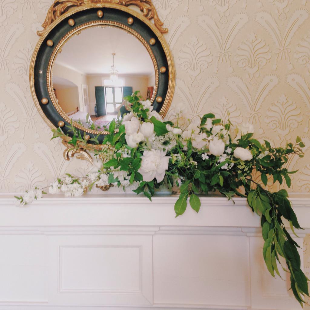 petalflowerco's tweet photo. Loving this mantle from our wedding this weekend. http://t.co/0gJ4xCiarA
