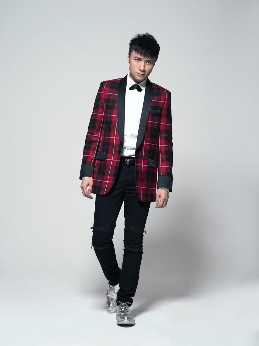 CIFFLondon's tweet photo. 他是“乐动”歌坛20余年的天王级歌手，亦是银幕上“情诉蒙蒙烟雨中”的深情王子。玩转娱乐圈各个领域的古巨基，将携最新主演的动作大片《冲锋车》登陆今年伦敦国际华语电影节颁奖礼，他又会带给我们怎样的惊喜？一切尽在＃CIFFL http://t.co/OibuiU1Cxw