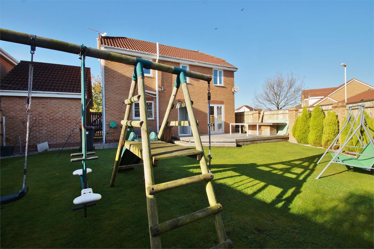 FURTHER REDUCTION ON THIS WELL PRESENTED DETACHED FAMILY HOME . £179,950 Tel 01704 536900 we are open 7 days a week