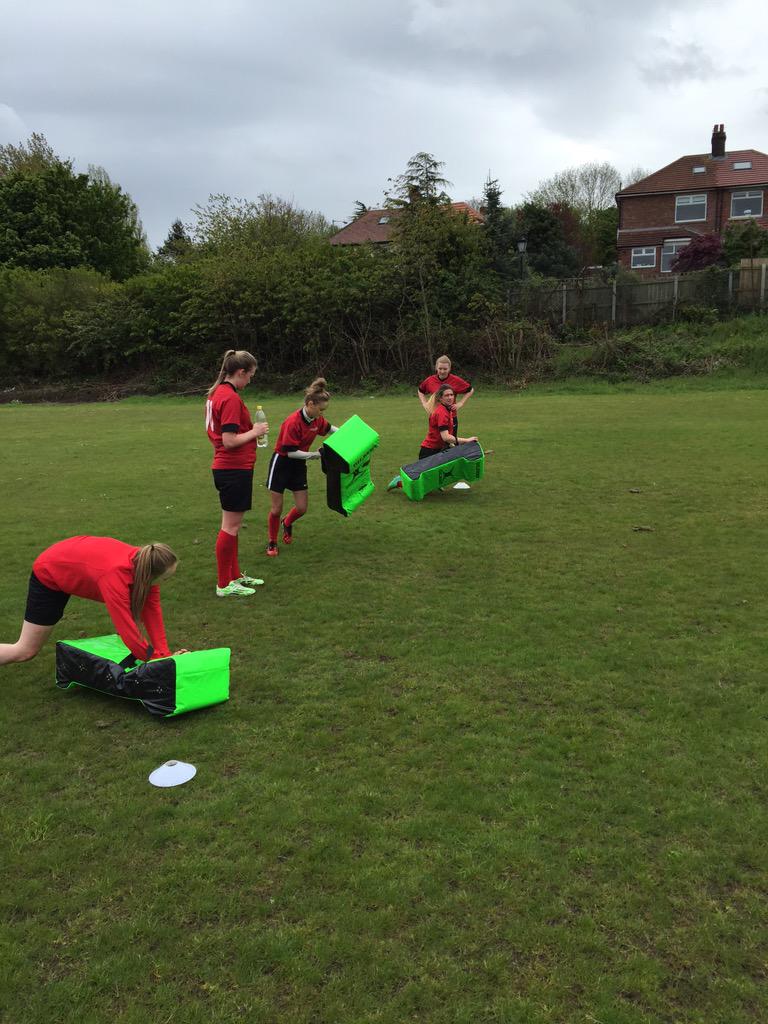 AllStarsSportNE's tweet photo. @SunderlandDC women's Rugby League team being put through their paces this morning! Tough session! http://t.co/yQhxyVk7DK