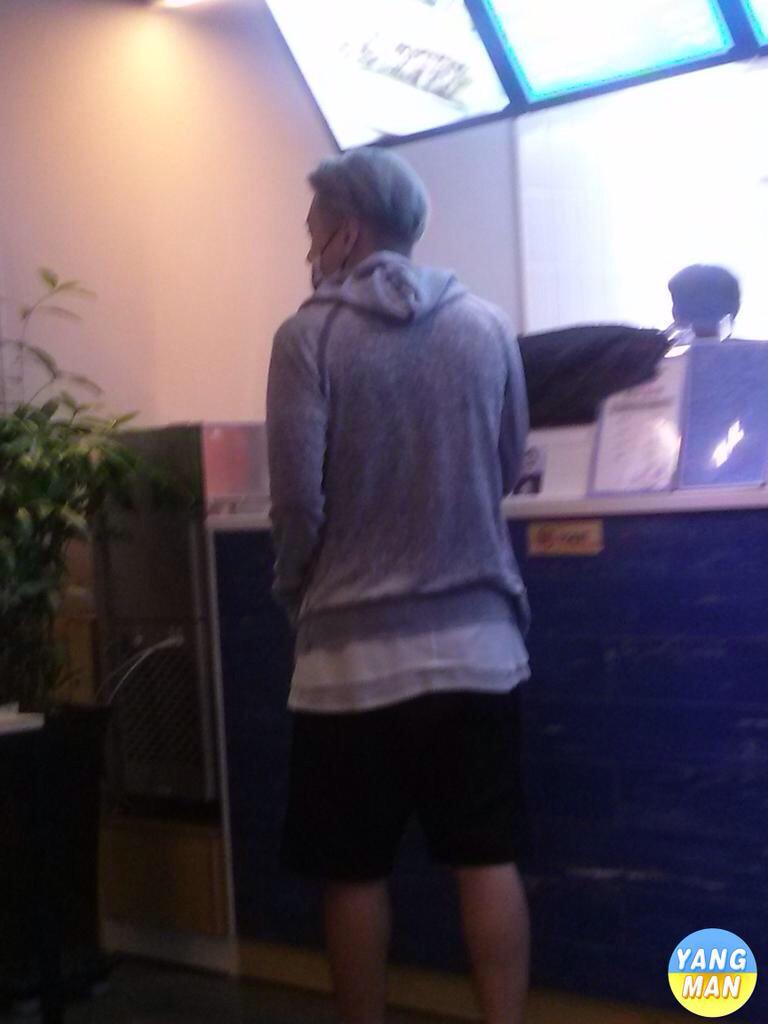 little_babyyy's tweet photo. 05/18 เฮียยงเข้า #CafeTheMed สีผมอิพี่ โอ้ย แม่ค่า // ㅠㅠㅠㅠㅠㅠㅠㅠㅠㅠ http://t.co/WVrysbUWBo