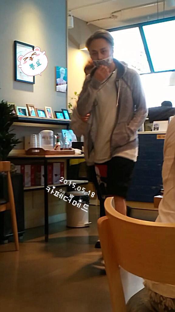 little_babyyy's tweet photo. 05/18 เฮียยงเข้า #CafeTheMed สีผมอิพี่ โอ้ย แม่ค่า // ㅠㅠㅠㅠㅠㅠㅠㅠㅠㅠ http://t.co/WVrysbUWBo