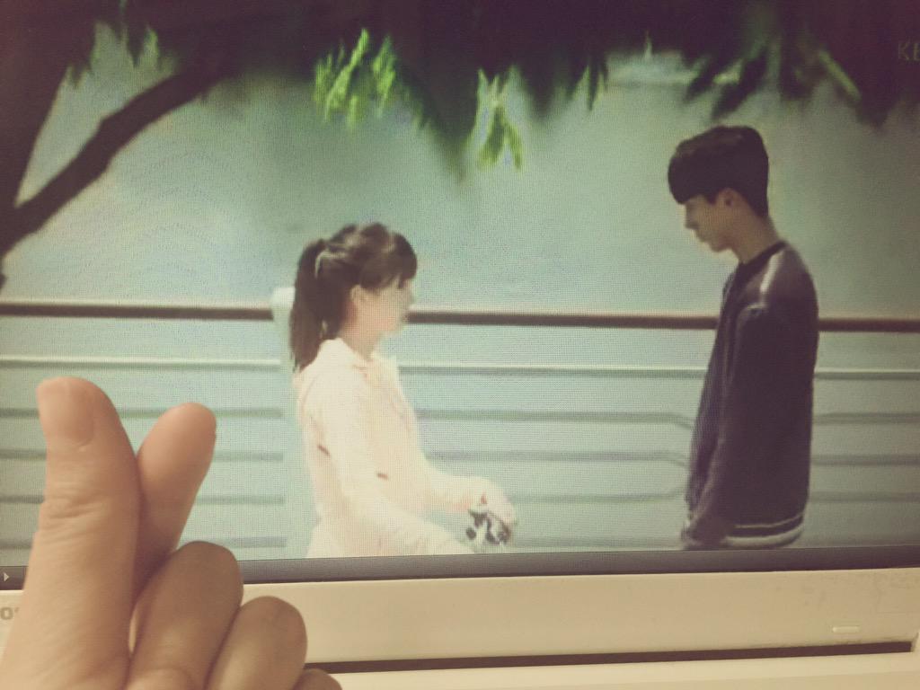 chanpink76's tweet photo. @MyloveKBS 후아유 짱!!👍🏻💕💕 화이팅🙌🏻✨ http://t.co/ZFBNyNVcmZ