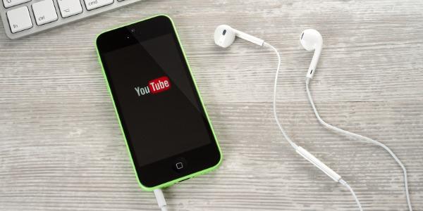 CampaignBrands's tweet image. YouTube turns 10: ten ways YouTube changed the world bit.ly/1Gj083W