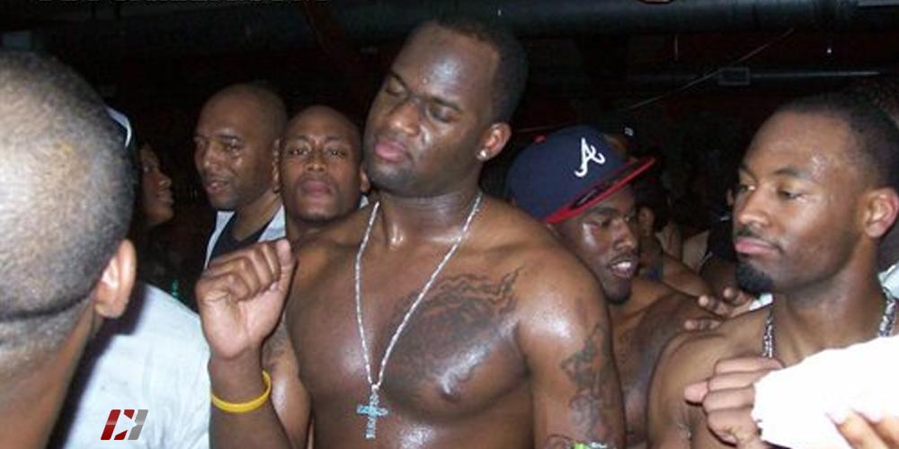 Happy 32nd Birthday, Vince Young. Try not to party too hard today! 