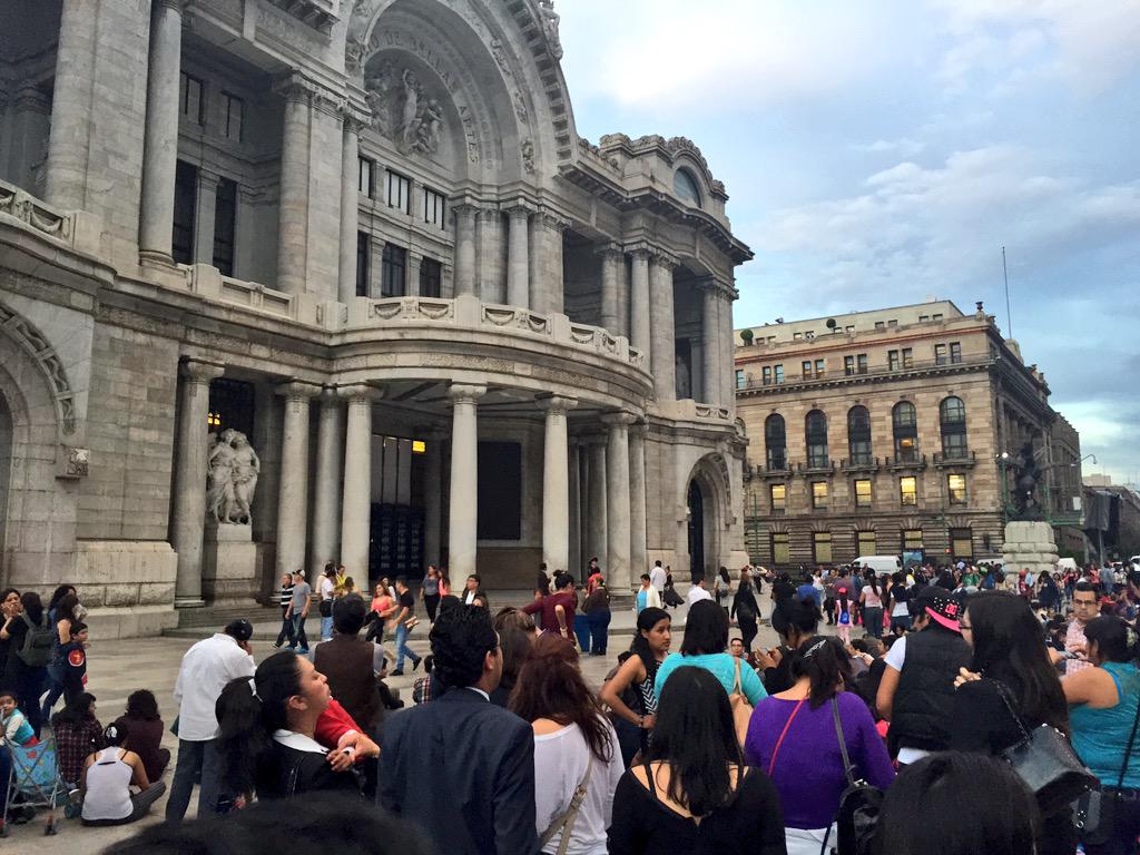 turismocdmx's tweet photo. HOY es el Día Internacional de los Museos y la #CDMX se suma como 2a ciudad con más museos en el mundo #DiaMuseos2015 http://t.co/tCp9k05NfU