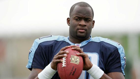 Happy 32nd Birthday to QB Vince Young! 