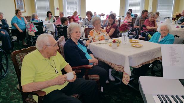 PlantationSD's tweet photo. We had such a blast at our Mother's Day Tea party! http://t.co/30v2ucxL9W