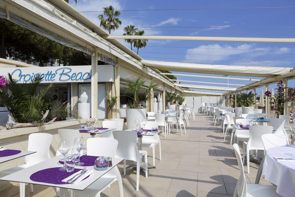 Mercure_FR's tweet photo. Vous pourrez déjeuner en terrasse au Mercure #Cannes Croisette Beach pendant toute la belle saison. #bonappétit http://t.co/shk3NmwrXX