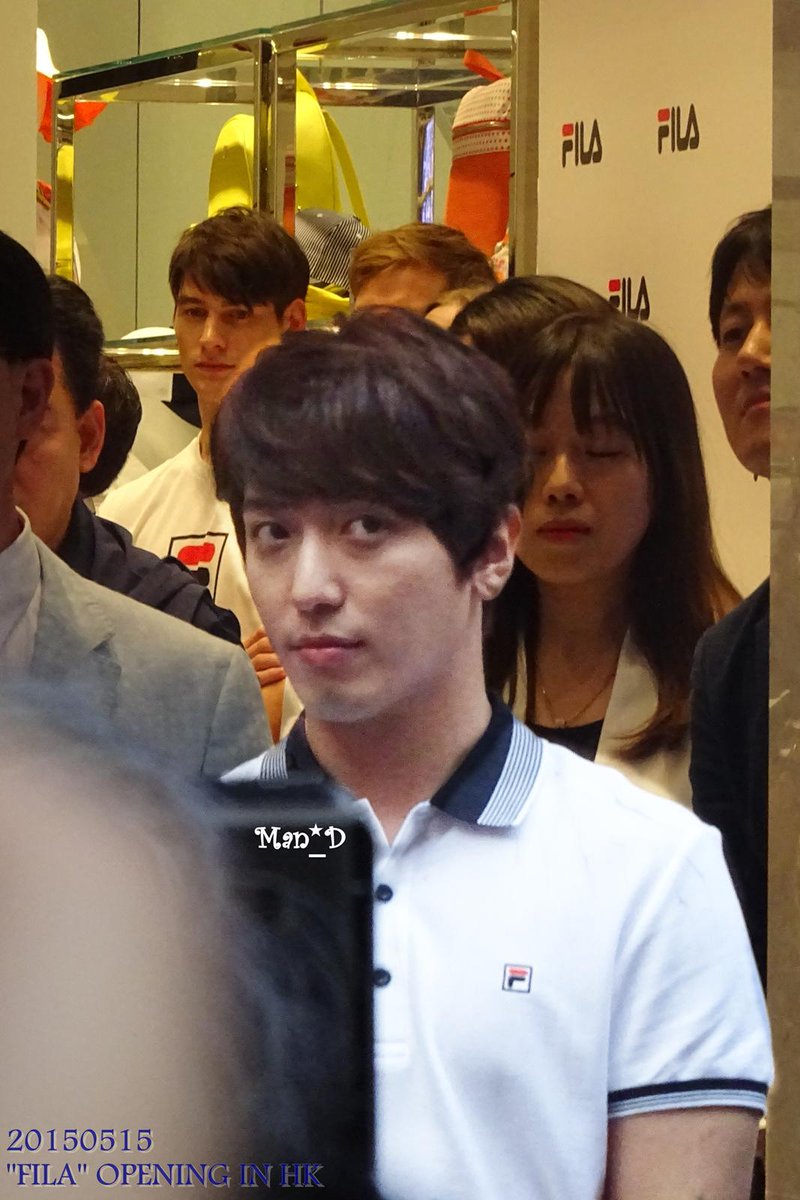 mandy_zai's tweet photo. #FILA #JungYongHwa #leejungshin #CNBLUE #정용화 #이정신 cute moment http://t.co/eLNQy9gA2B