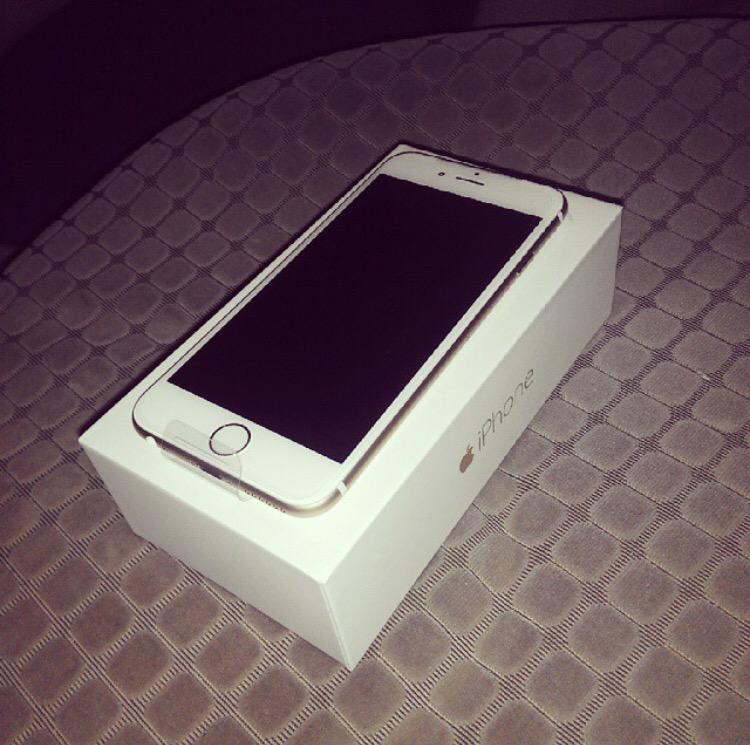 PacoCL_20's tweet photo. Ya me ha llegado el iPhone 6 por publicar la captura en instagram! Gracias eroski 👍🏽 JAJAJA http://t.co/Cfb1MeQVC0