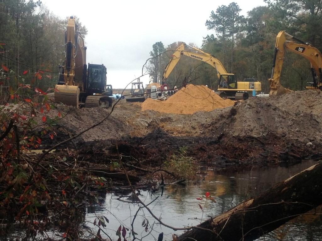 SCRiversForever's tweet photo. The Herald (Rock Hill) says mega-farms need reasonable regulation:  http://t.co/yTHKg2OVO4 http://t.co/ee8nBXSwwu