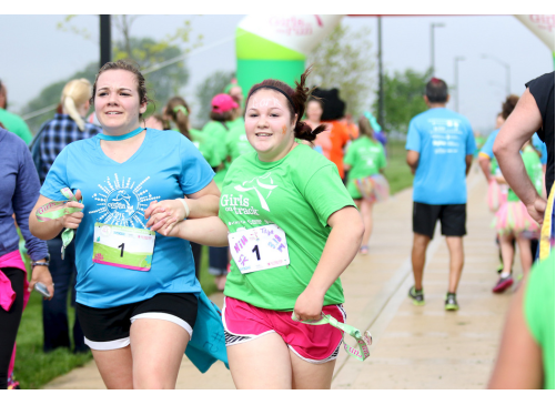 Daily_Chronicle's tweet photo. From Girls on the Run 5k on #NIU campus: "It's about setting and completing the goal." http://t.co/59iweMHL5Y http://t.co/WsAA3l87kP