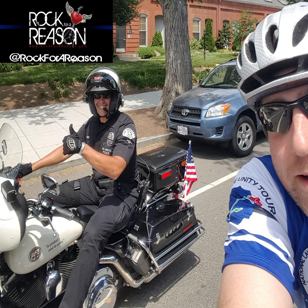 RockForAReason's tweet photo. #RFARarmy riding w/ @LAPD.  
https://t.co/lavBNRmWdR 
#RockForAReason #RFAR http://t.co/RGzOIF77pz