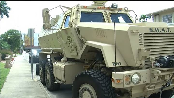 futureuserx's tweet image. "U.S. Cracking Down on 'Militarization' of Local Police"
Good!
Link: nbcnews.to/1FoAD0y