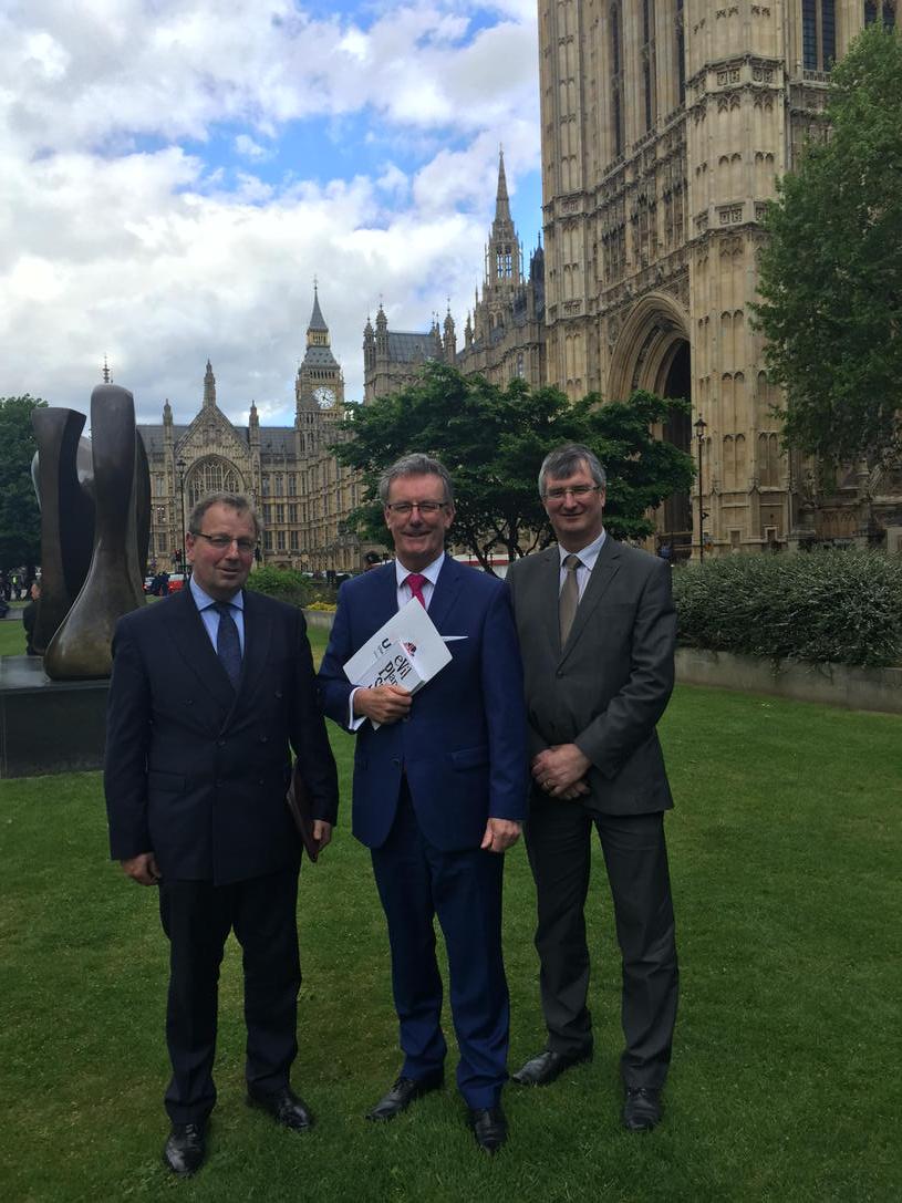 Mike Nesbitt tweet media