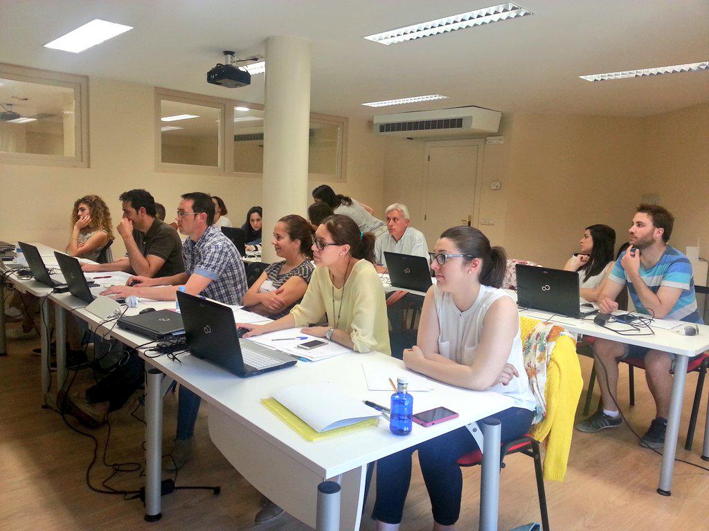 dcalomarde's tweet photo. Siguen nuestros #jovenes #CommunityManager formándose!! @twitter @twitter_es  @FranklinPirela  @camarateruel @IAJota http://t.co/cvR9AadmMr