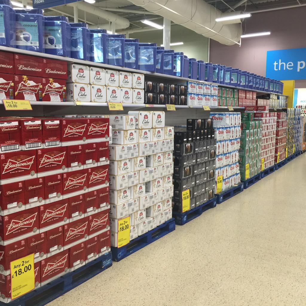 #letstrade getting ready for bank holiday <a href="/ssGroup23/">Tony Delay</a> <a href="/studicko123/">stuart</a>