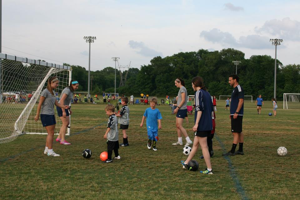 GoMocsSoccer's tweet photo. We LOVED spending Friday night w/ Chattanooga's AYSO "VIP" kids. #givingback #Buildingalegacyofsuccess #GoMocs http://t.co/uNEmOgwc2O