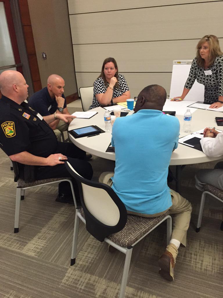 DrugFree_MHC's tweet photo. Community members are hard at work coming up with solutions for our community here at the Drug Forum!! #DFMHC http://t.co/MNcXwlIcYg