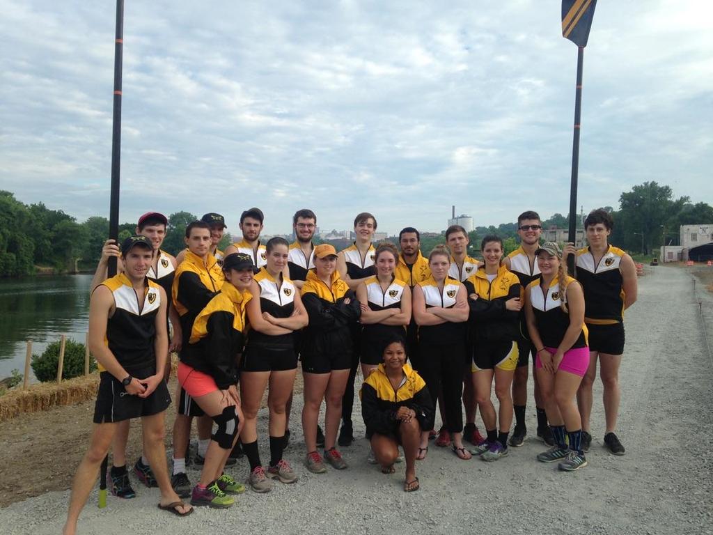 VCUCrewClub's tweet photo. @BHS_MidAtlantic VCU Crew in beautiful Boathouse splash jackets and vests after practice this morning #GameOnGearOn http://t.co/Mfl96y9v8e
