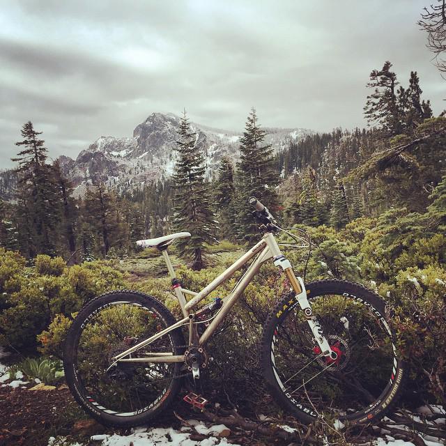 mtb_actionshots's tweet photo. RG @ridesfo: Laying down the first tracks! #firstfun #Downieville #ridesfo http://t.co/Hgm94fPtNI http://t.co/slvIu74BfY