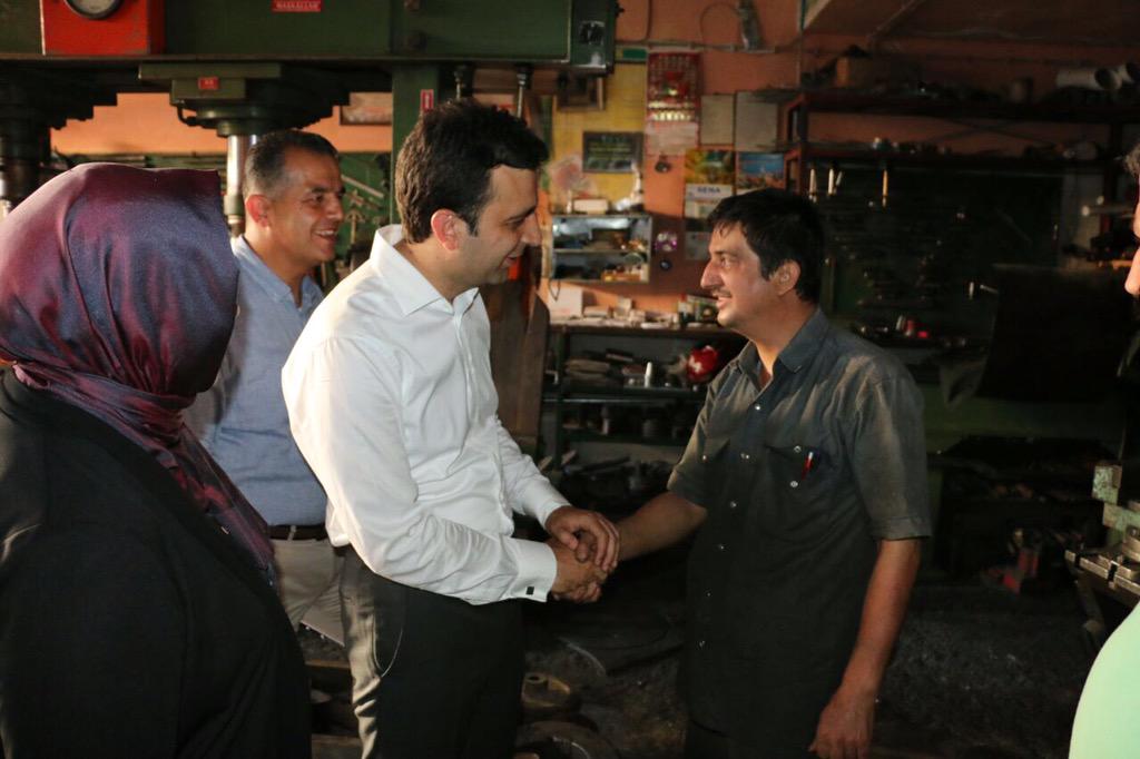 avmustafakose's tweet photo. Alanya sanayiinde ziyaretlerimiz devam ediyor... @AvSenaNurCelik http://t.co/n4MAoSIiOR
