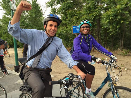 BikeLeague's tweet photo. Gallery: National #BikeToWorkDay 2015! http://t.co/tpkZ49Pmmy #BikeMonth #BTWD #BTWD2015 http://t.co/AFFFUaTwlg