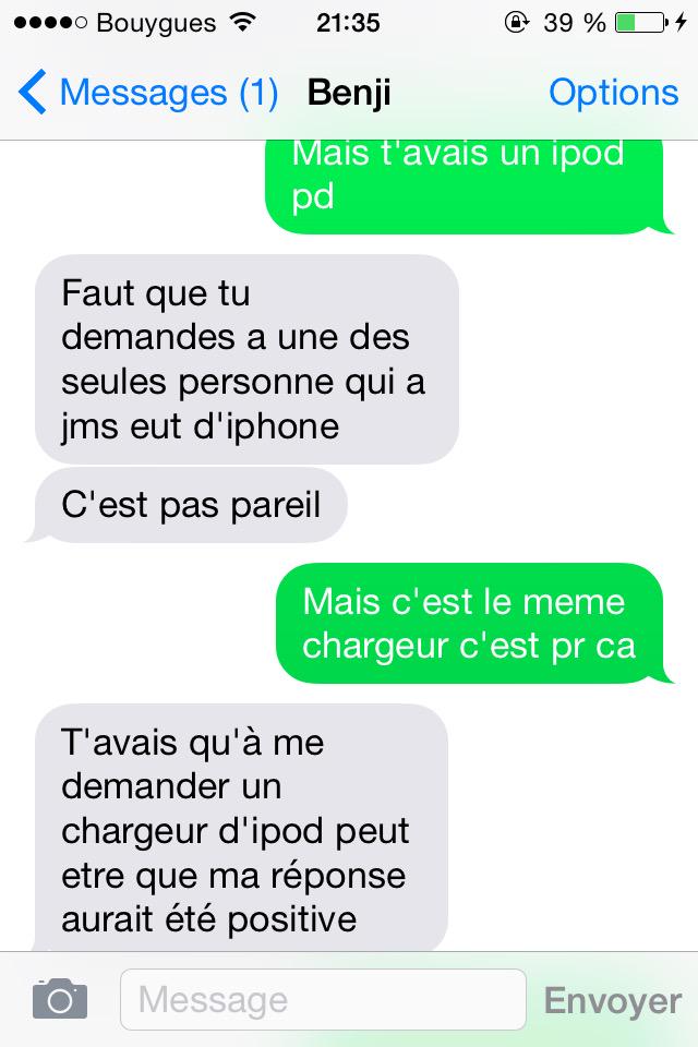 nocekiwi's tweet photo. Comment voulez vous que j'avance dans la vie avec des potes comme ca? Concrètement.. http://t.co/QGlXwWuW7R