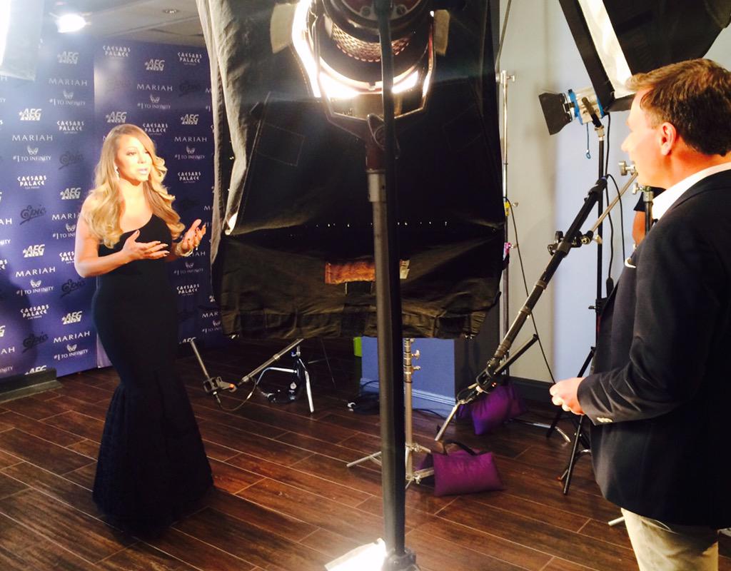 RichardAArnold's tweet photo. @GMB tom at 650 &amp; 820am her only UK TV interview - me &amp; @MariahCarey - sass, class and standing room only! #legend http://t.co/d4uV18SFsm