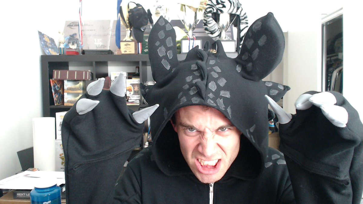 I'll be starting my twelve hour All Dragons All Day stream soon. Come join me! twitch.tv/bmkibler