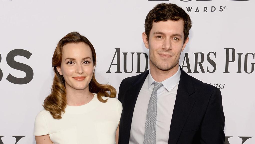 justjaredjr's tweet photo. Congrats to @itsmeleighton who is pregnant with her first child with Adam Brody! http://t.co/W73mEyRC69 http://t.co/BBblDddEo2