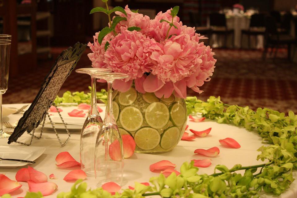 tnaws's tweet photo. wedding should be in style! #springison #springstylecenterpiece #lemonandroses #beinspired #tnaws #asianweddingmag http://t.co/wL8DTi6kij