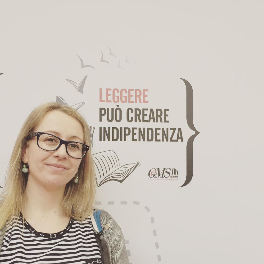 DLambruschini's tweet photo. Si, leggere può creare (in)dipendenza ☺️ #salto15 #books #BloggerInSalto @CLetteraria @SalonedelLibro #blogger http://t.co/WCSDIyqSH3