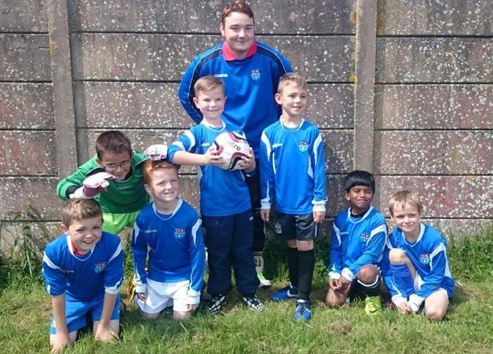liljamsta1's tweet photo. @SouthAshfordFC under 8s at the safc tournament Saturday. Made it all the way to the semi final. #grassroots http://t.co/HGBa8DGeGR