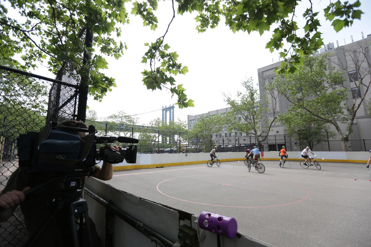TransWorldSport's tweet image. We're near the Manhattan Bridge in New York City filming the sport of Bike Polo. Feature coming soon!