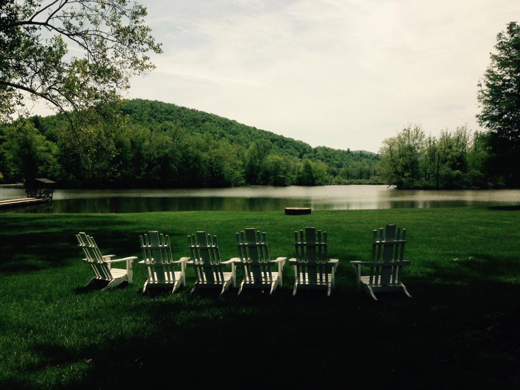 NicoleEvz's tweet photo. Home for the next 3 months 💕🇺🇸 #america #camp #campgreystone http://t.co/bw5asmUtSJ