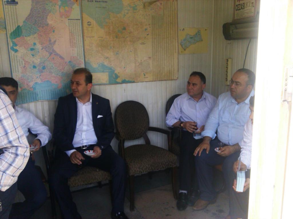 KartalAKParti's tweet photo. Değerli Mv Adayımız Sn @yildirimhursit Hürriyet Mahallesi Taksi Durağı esnaflarını ziyaret etti. #AkPartiKartalSahada http://t.co/APqA4C9rmJ