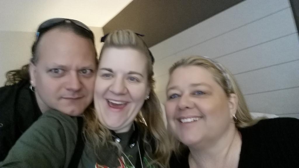 kcrowemcp's tweet photo. @OfficialDomCon  #sayinggoodbyes
@kcrowemcp @Mistress_Emily  @MistressJackie http://t.co/Pm4igFnIXD