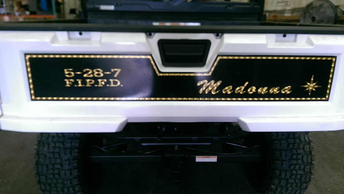 goldleafletters's tweet image. Fire Island Pines bobcat ready to go #madonna #fireisland