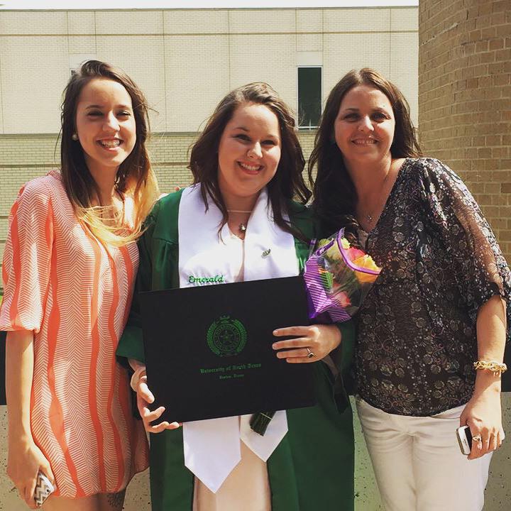 She did it 💜UNT