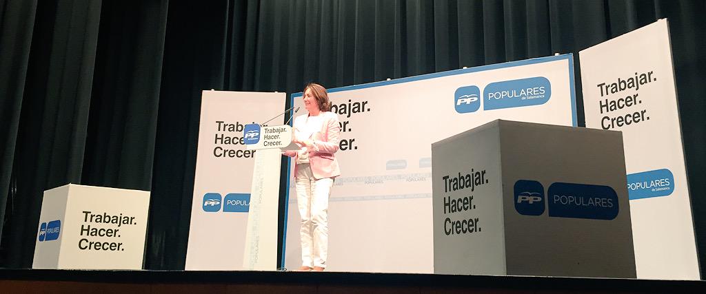 PPCiudadRodrigo's tweet photo. García Cirac:"El futuro de Ciudad Rodrigo y su comarca es el Partido Popular.Somos los únicos capaces de conseguirlo" http://t.co/aHgqxmuptr